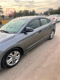 هیۆندای ئەلەنترا